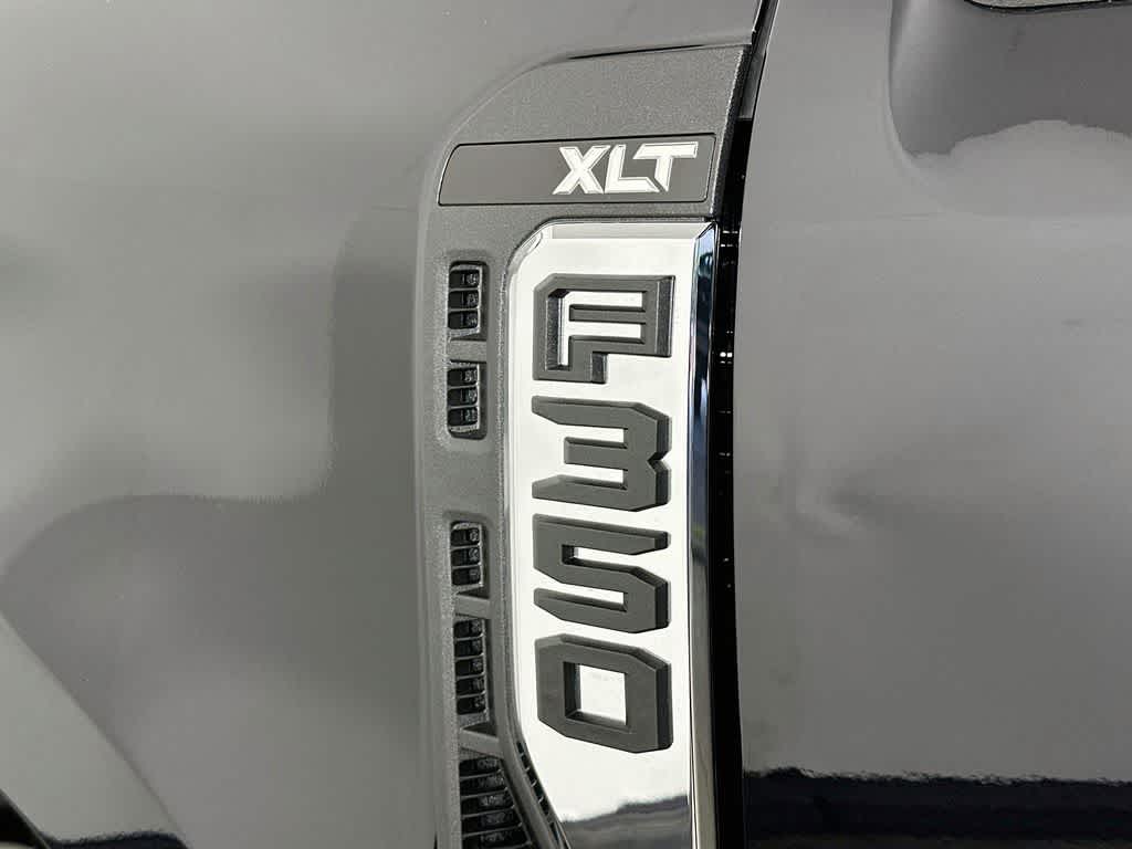 2026 Ford Super Duty F-350 DRW Base