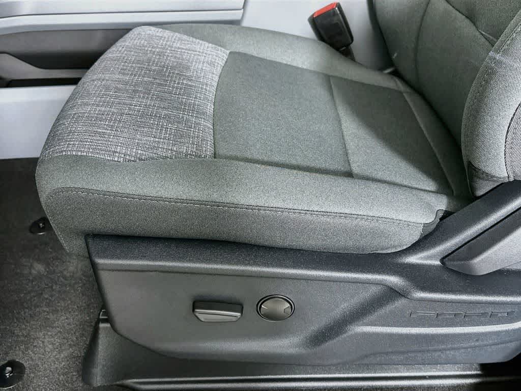 2026 Ford Super Duty F-350 DRW Pickup XLT
