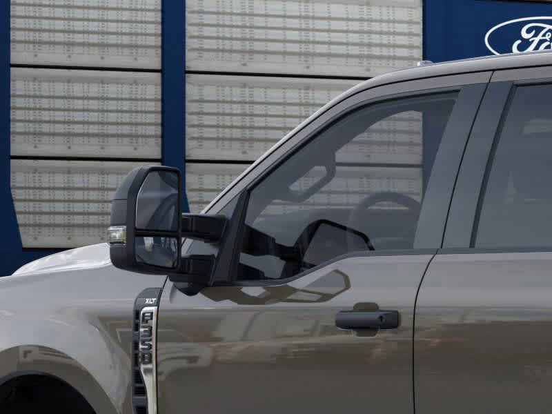 2026 Ford Super Duty F-350 DRW Pickup XLT