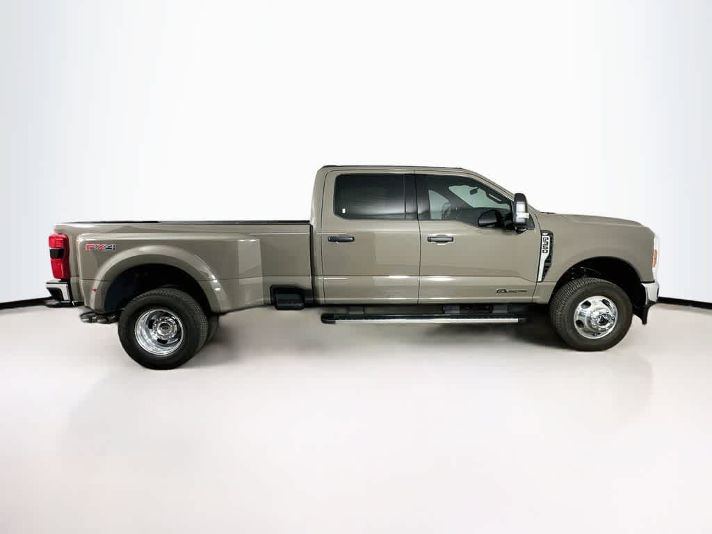 2026 Ford Super Duty F-350 DRW Pickup XLT