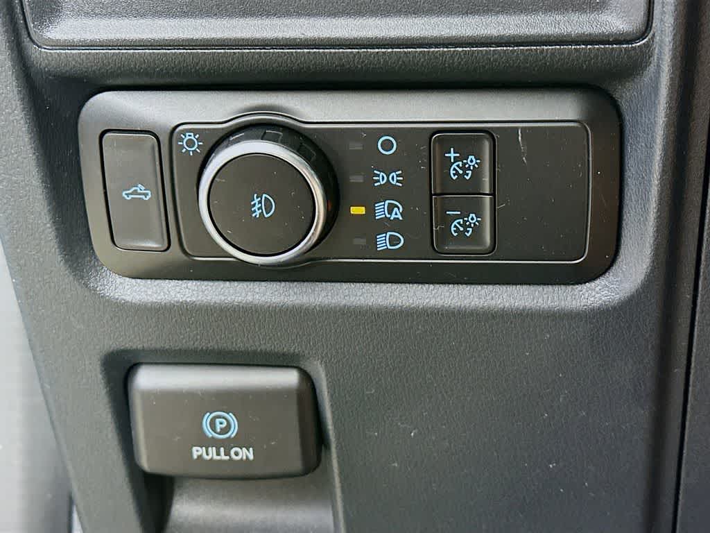 2022 Ford F-150 Base