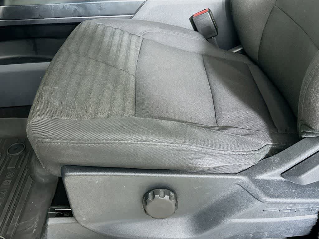 2023 Ford F-150 Base