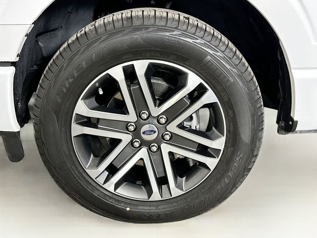 2023 Ford F-150 Base