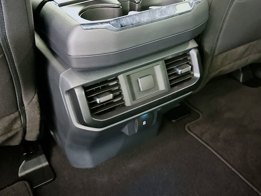 2023 Ford F-150 Base