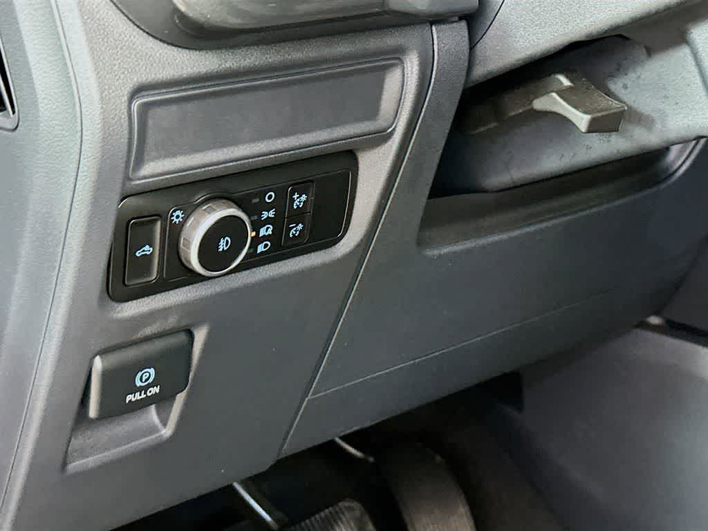 2023 Ford F-150 Base