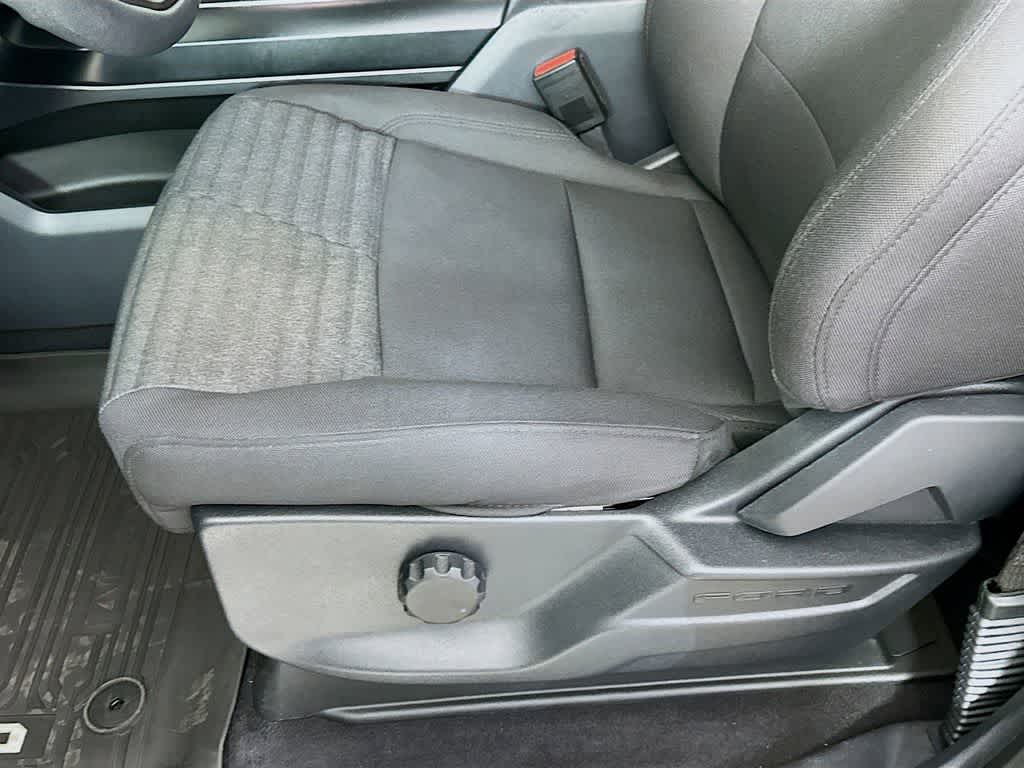 2023 Ford F-150 Base