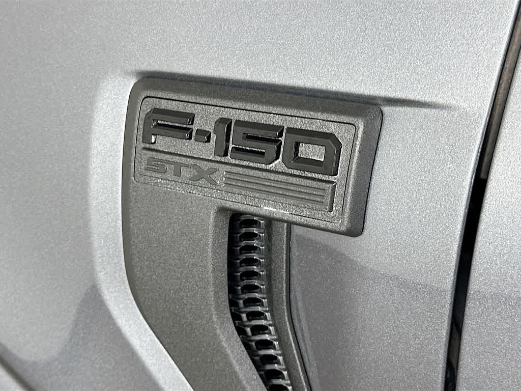 2023 Ford F-150 Base