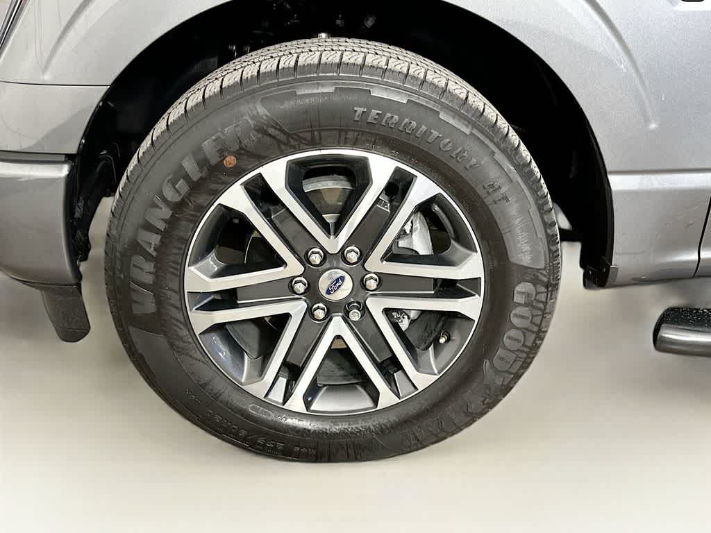 2023 Ford F-150 Base