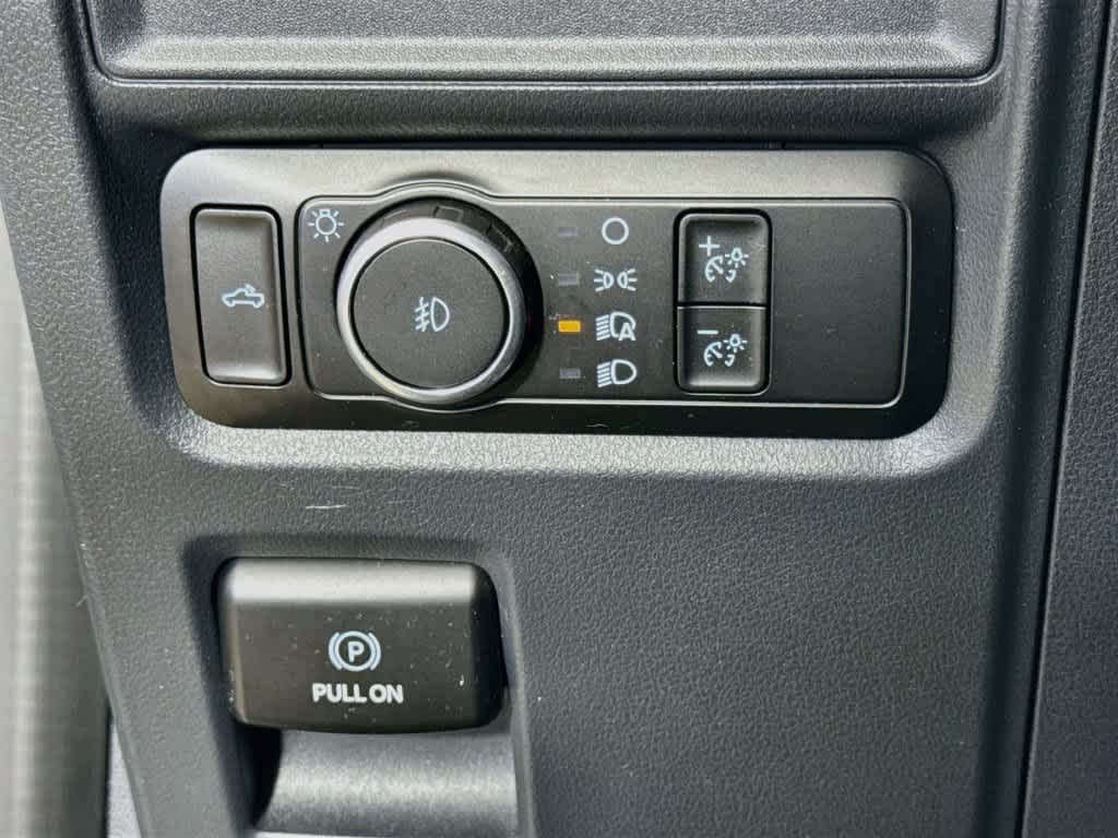 2023 Ford F-150 Base