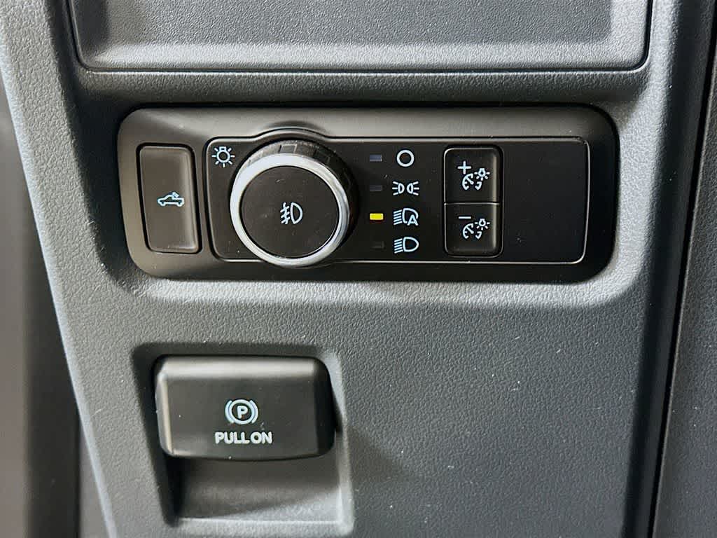 2023 Ford F-150 Base