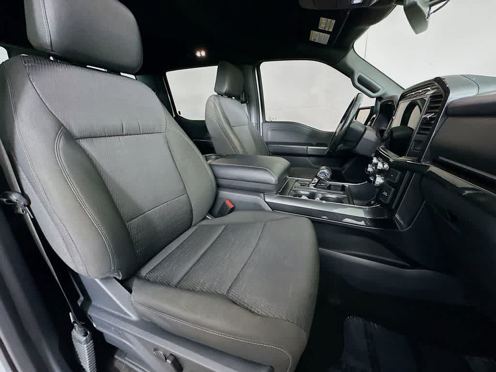 2022 Ford F-150 Base