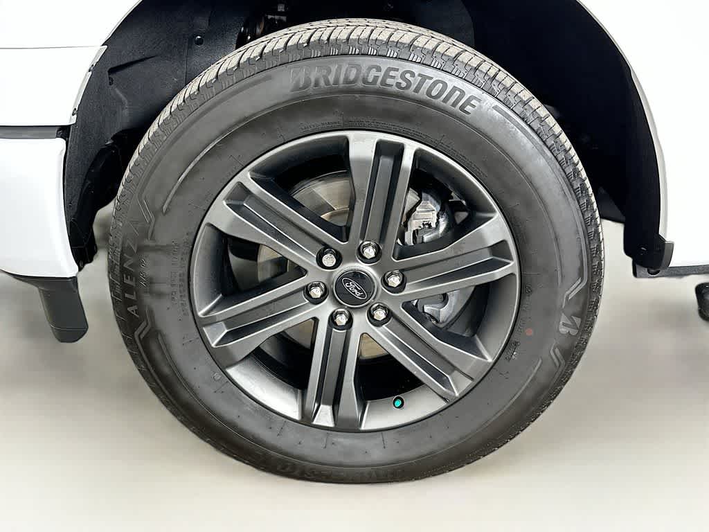 2022 Ford F-150 Base