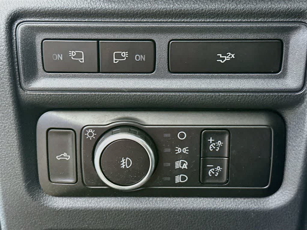 2023 Ford F-150 Base