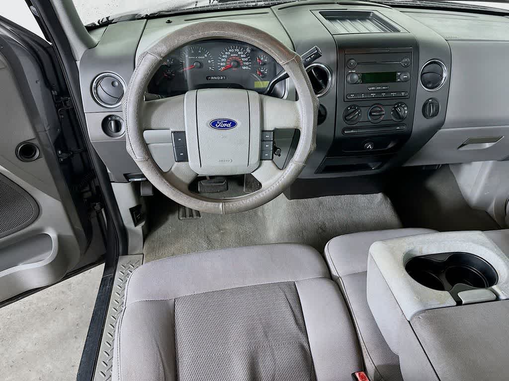 2006 Ford F-150 Base