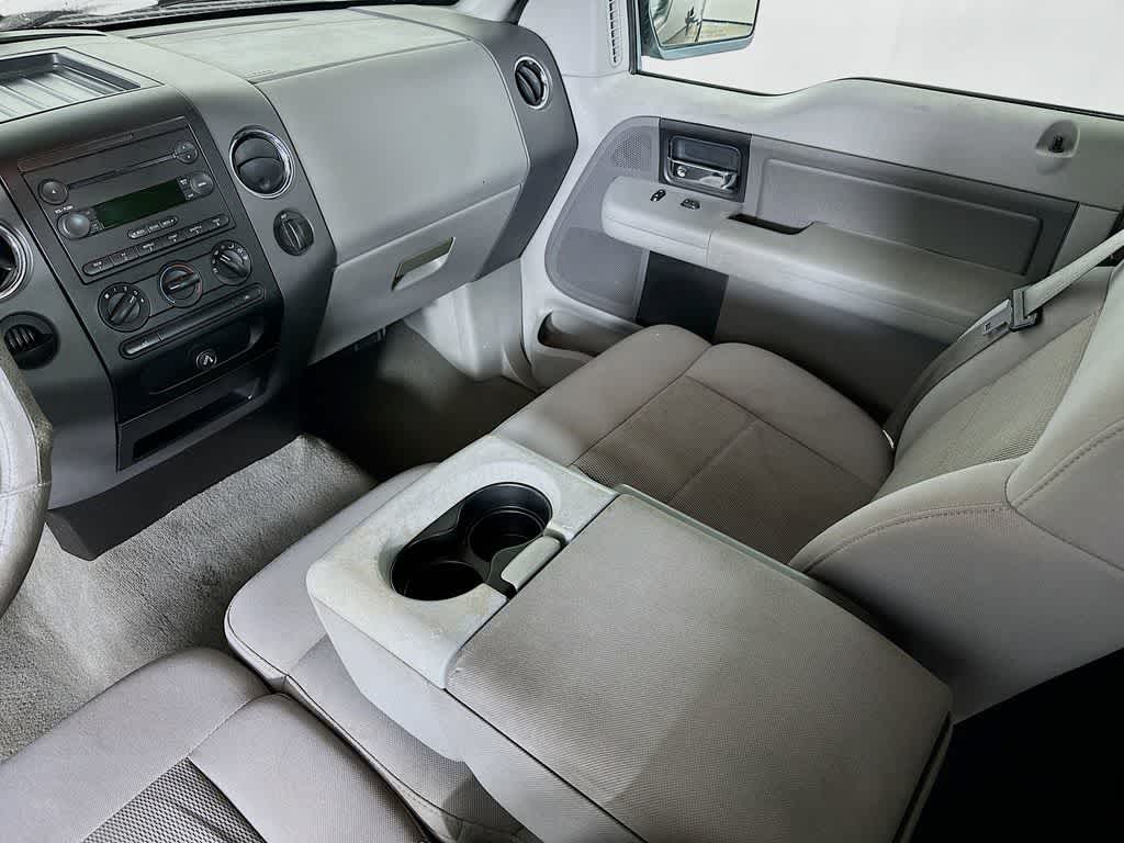 2006 Ford F-150 Base