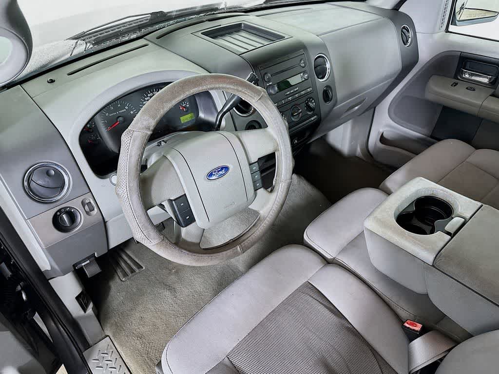 2006 Ford F-150 Base