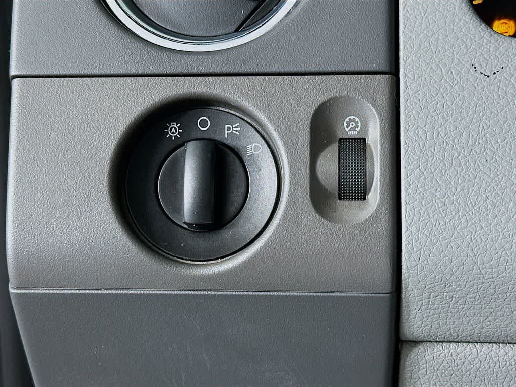 2006 Ford F-150 Base