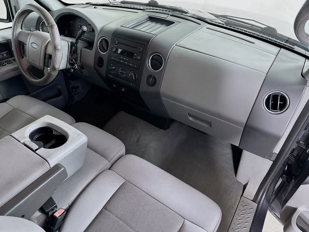 2006 Ford F-150 Base
