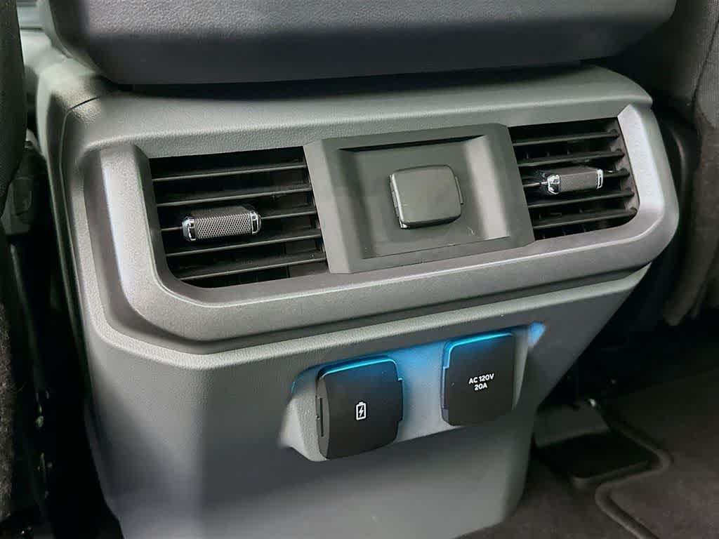 2023 Ford F-150 Lightning XLT