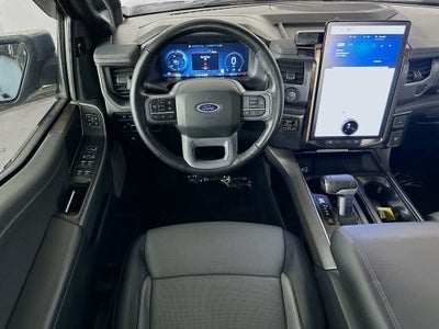 2023 Ford F-150 Lightning LARIAT