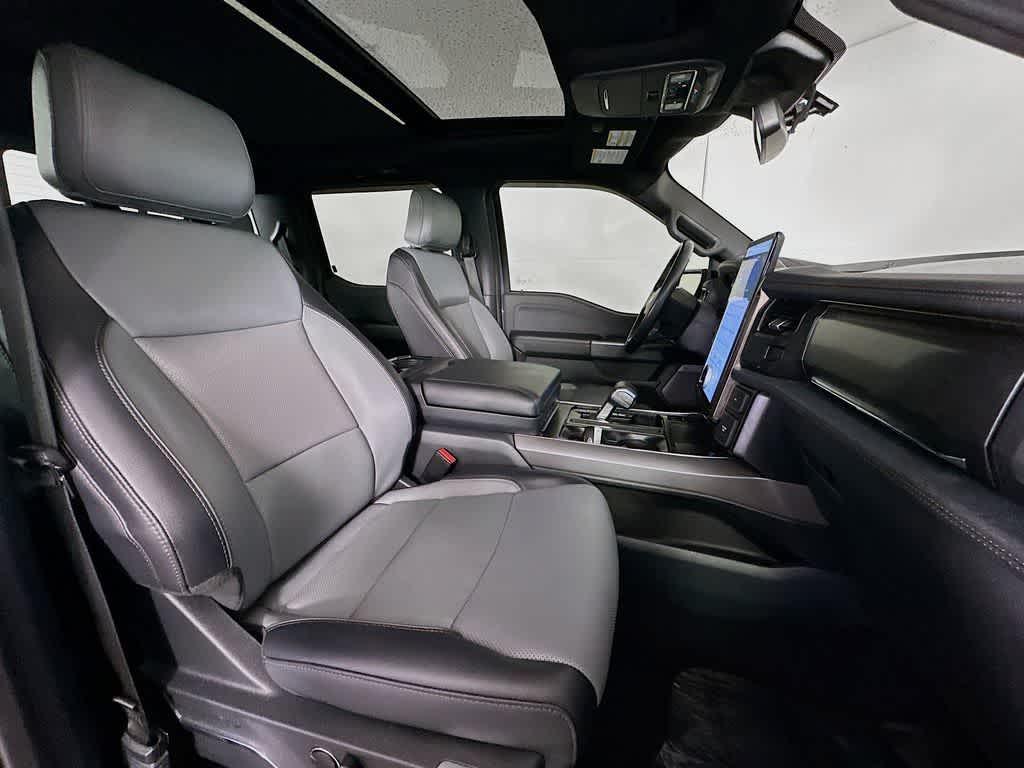 2023 Ford F-150 Lightning LARIAT