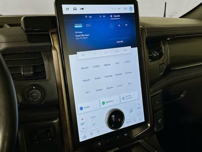 2023 Ford F-150 Lightning LARIAT
