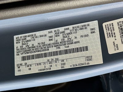 2023 Ford F-150 Lightning LARIAT