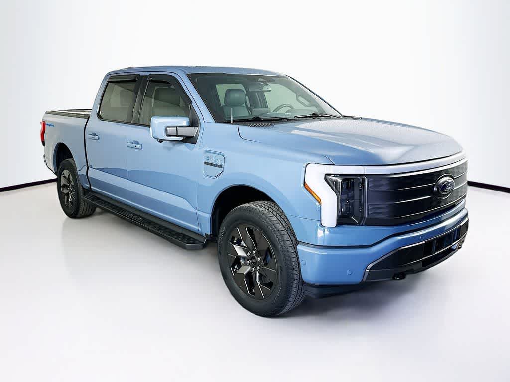 2023 Ford F-150 Lightning LARIAT