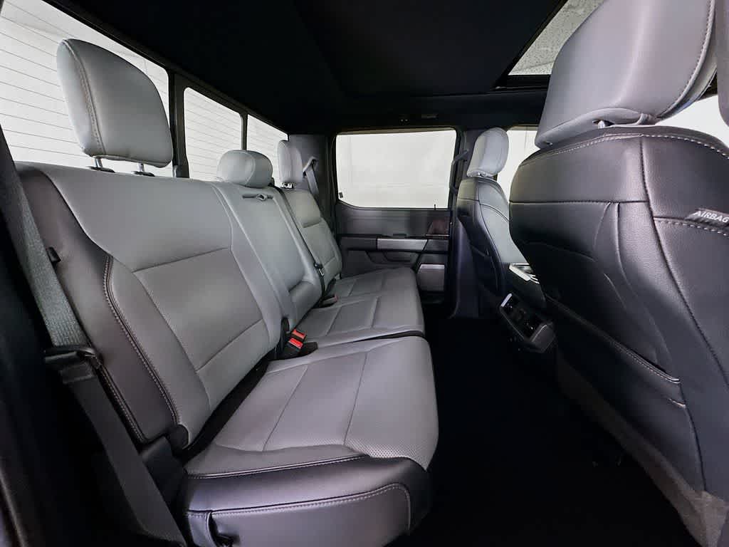 2023 Ford F-150 Lightning LARIAT