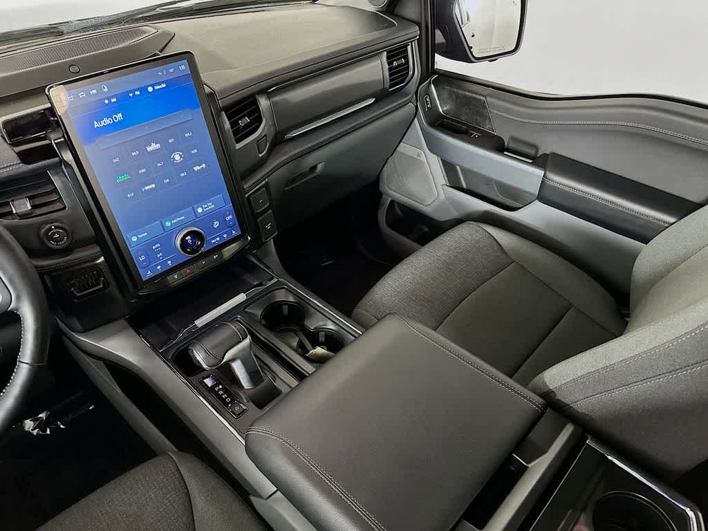 2024 Ford F-150 Lightning Flash