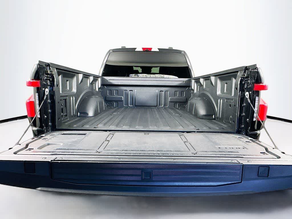 2024 Ford F-150 Lightning Flash