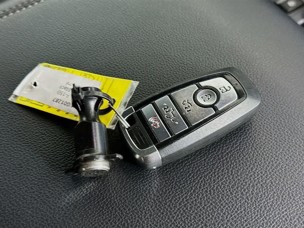 2024 Ford F-150 Lightning Flash