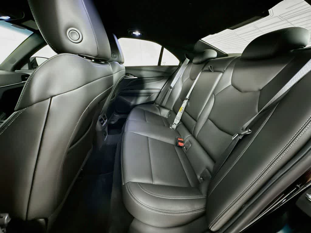 2023 Cadillac CT4 Luxury