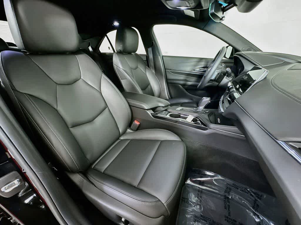 2023 Cadillac CT4 Luxury