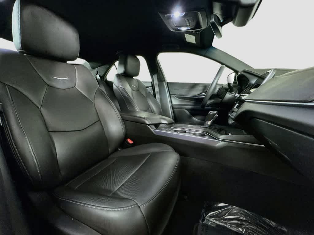 2022 Cadillac CT4 Premium Luxury