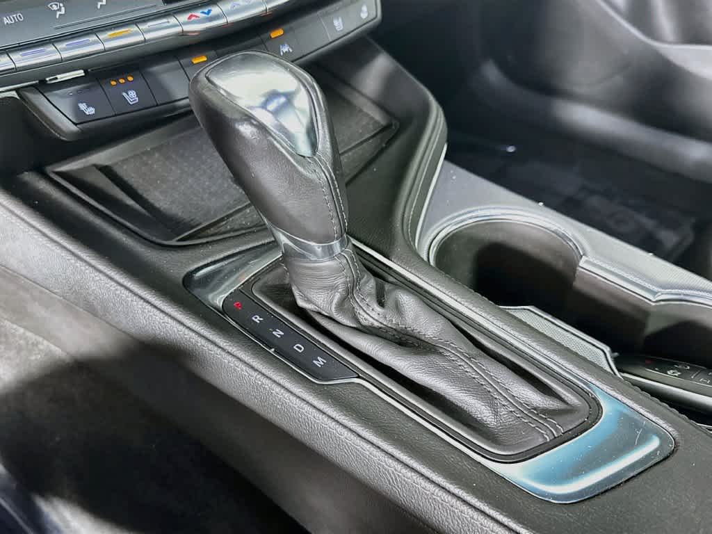 2022 Cadillac CT4 Premium Luxury