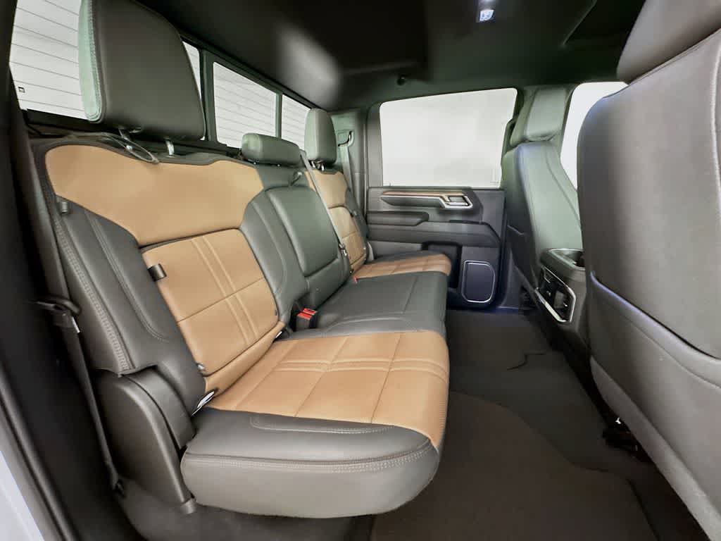 2024 Chevrolet Silverado 3500HD High Country