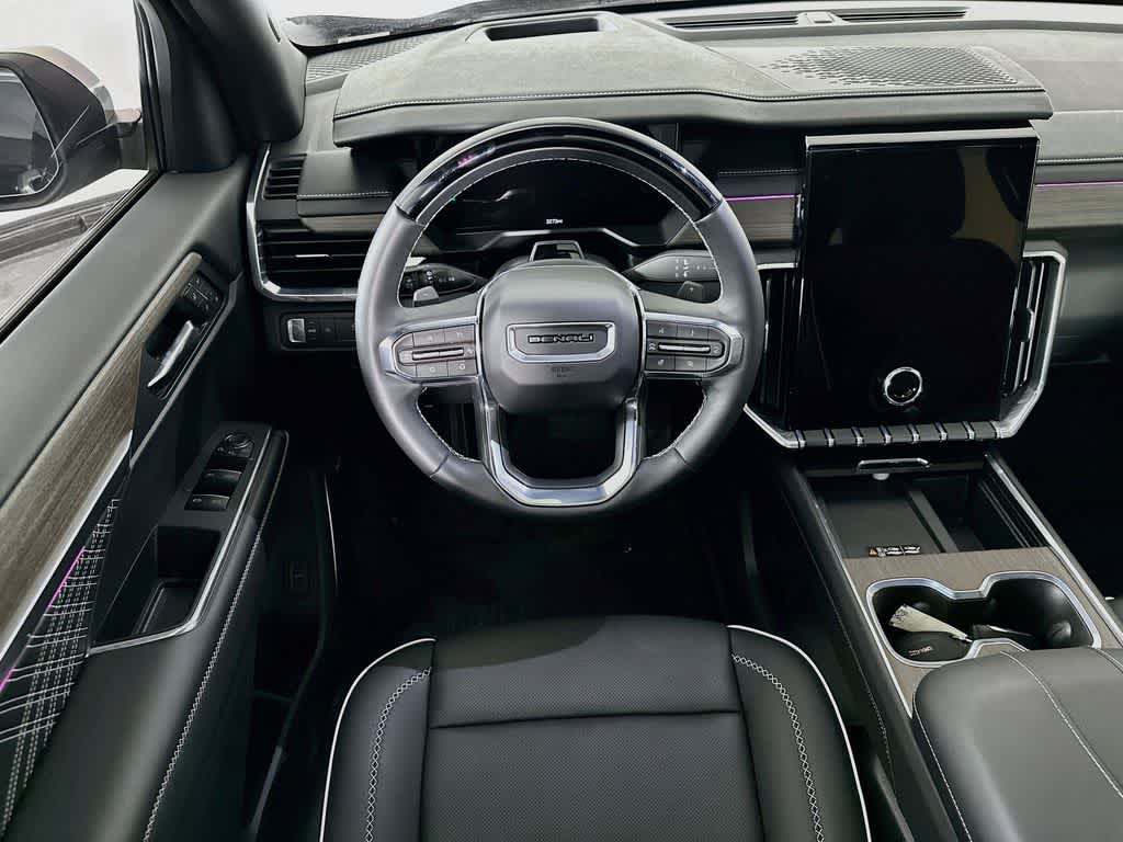 2026 GMC Acadia FWD Denali