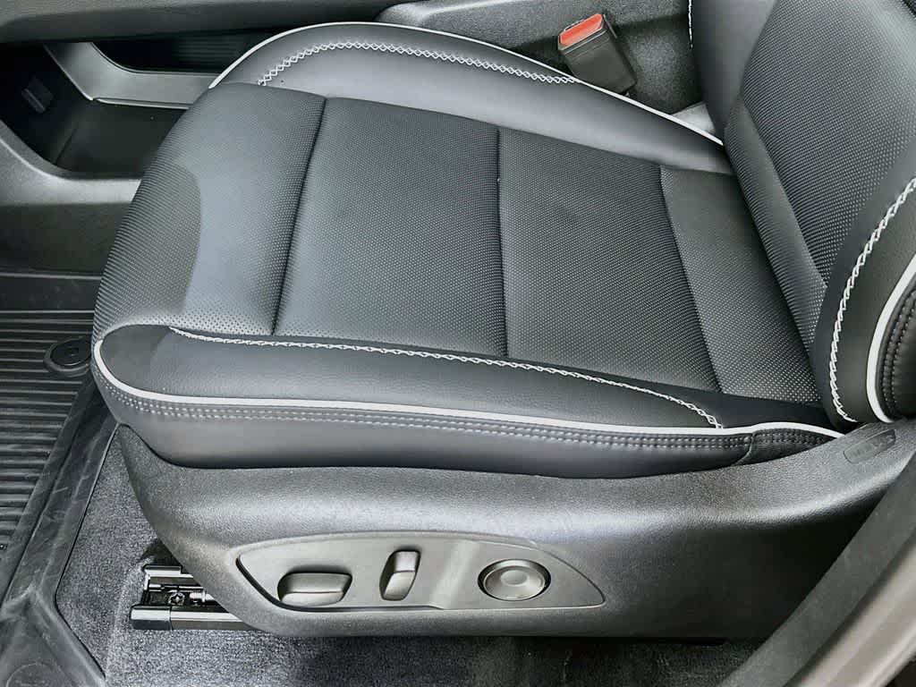 2026 GMC Acadia FWD Denali