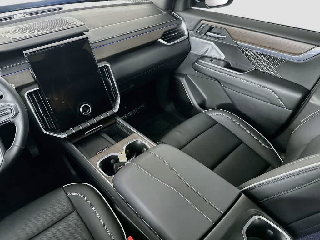 2025 GMC Acadia FWD Denali