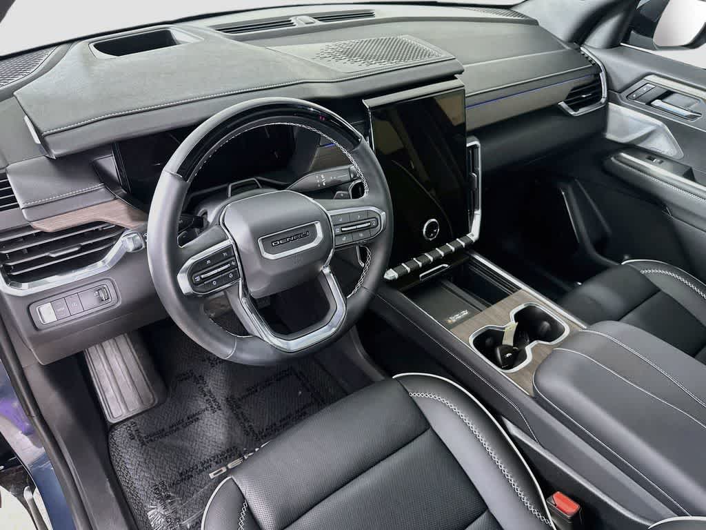 2025 GMC Acadia FWD Denali