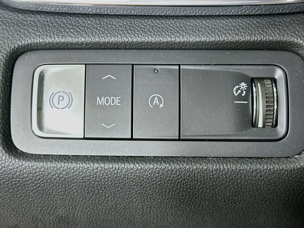 2025 GMC Acadia FWD Denali