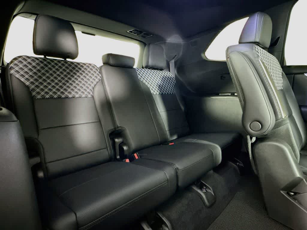 2025 GMC Acadia FWD Denali