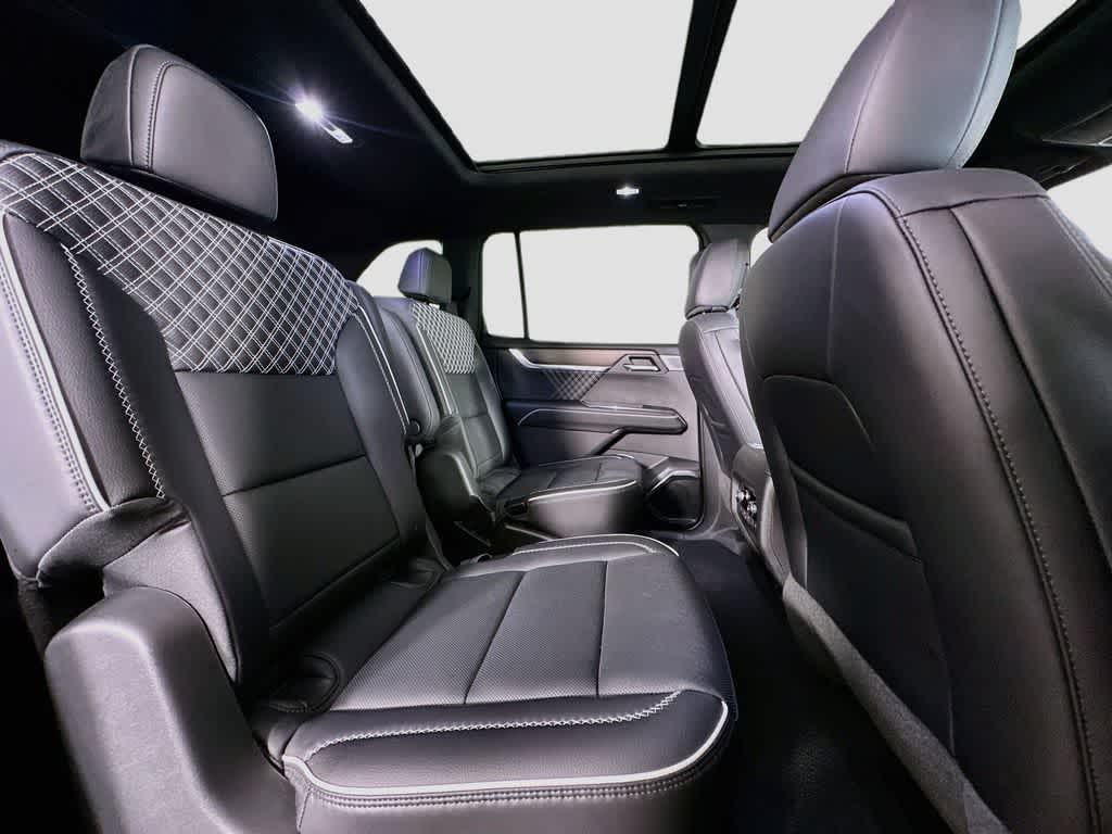 2025 GMC Acadia FWD Denali