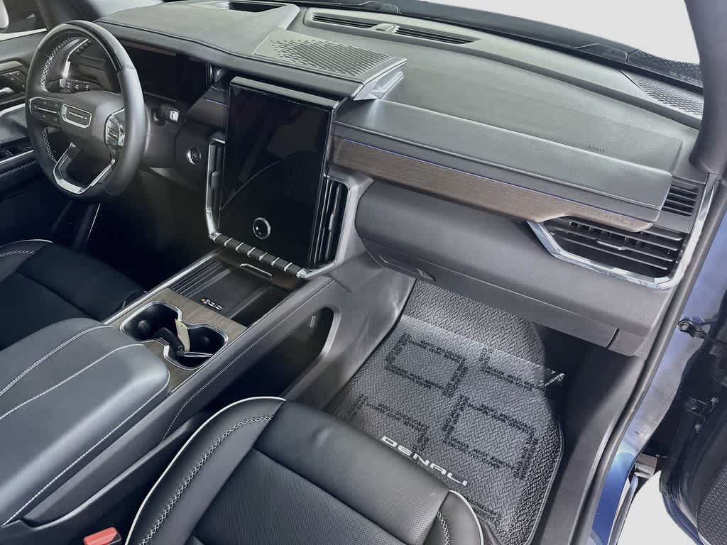 2025 GMC Acadia FWD Denali