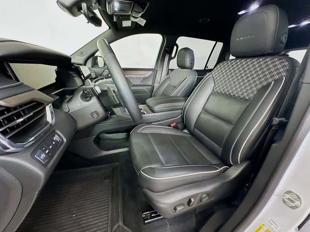 2024 GMC Acadia AWD Denali