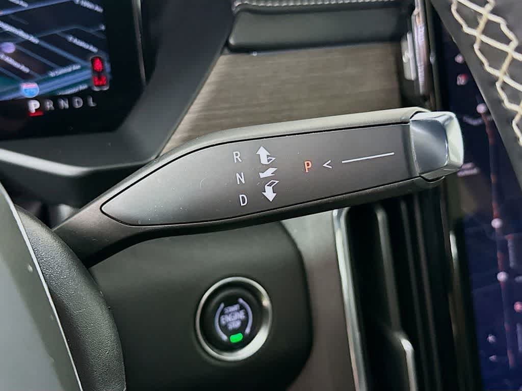 2024 GMC Acadia AWD Denali