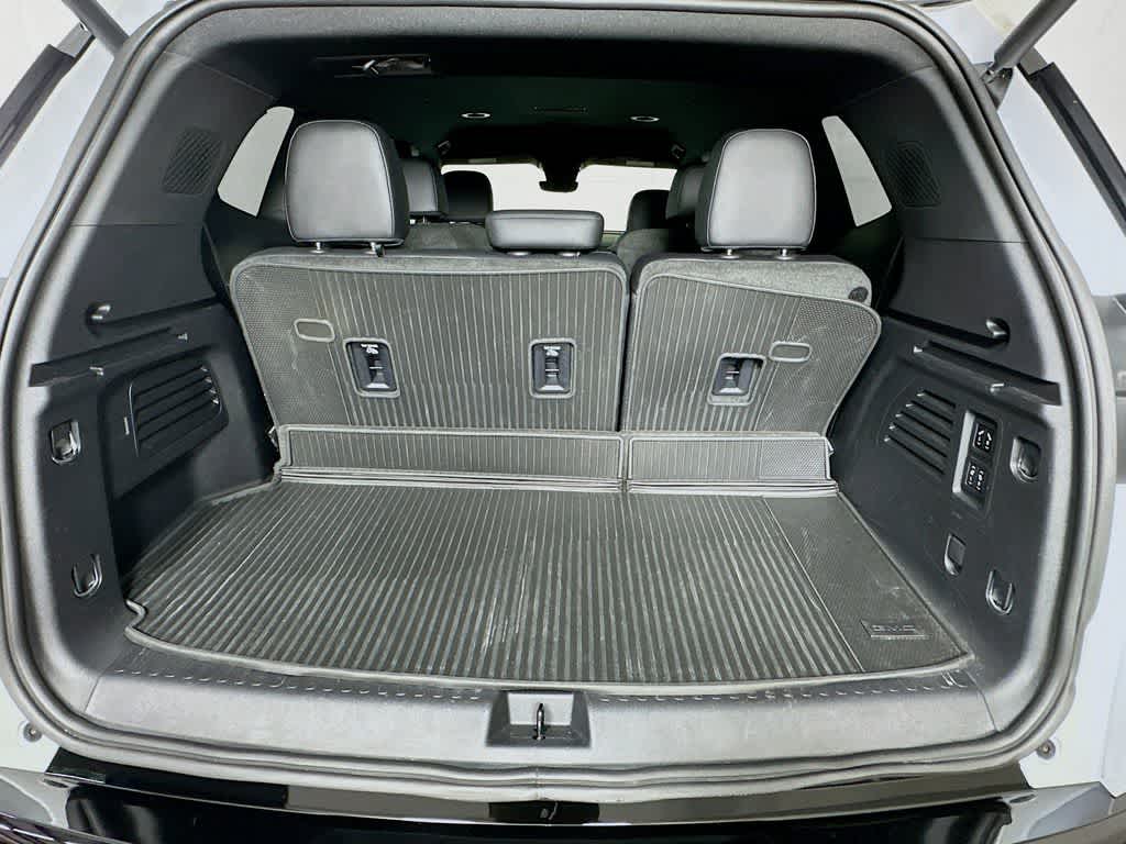 2024 GMC Acadia AWD Denali