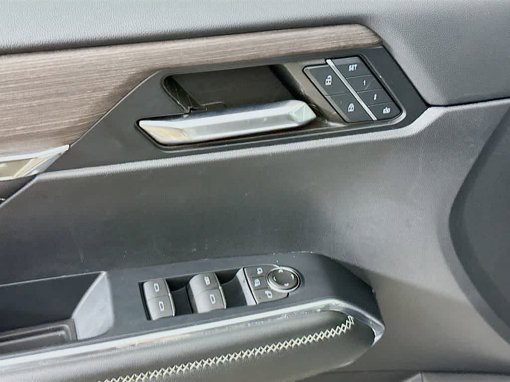 2024 GMC Acadia AWD Denali
