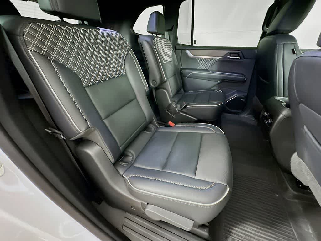2024 GMC Acadia AWD Denali